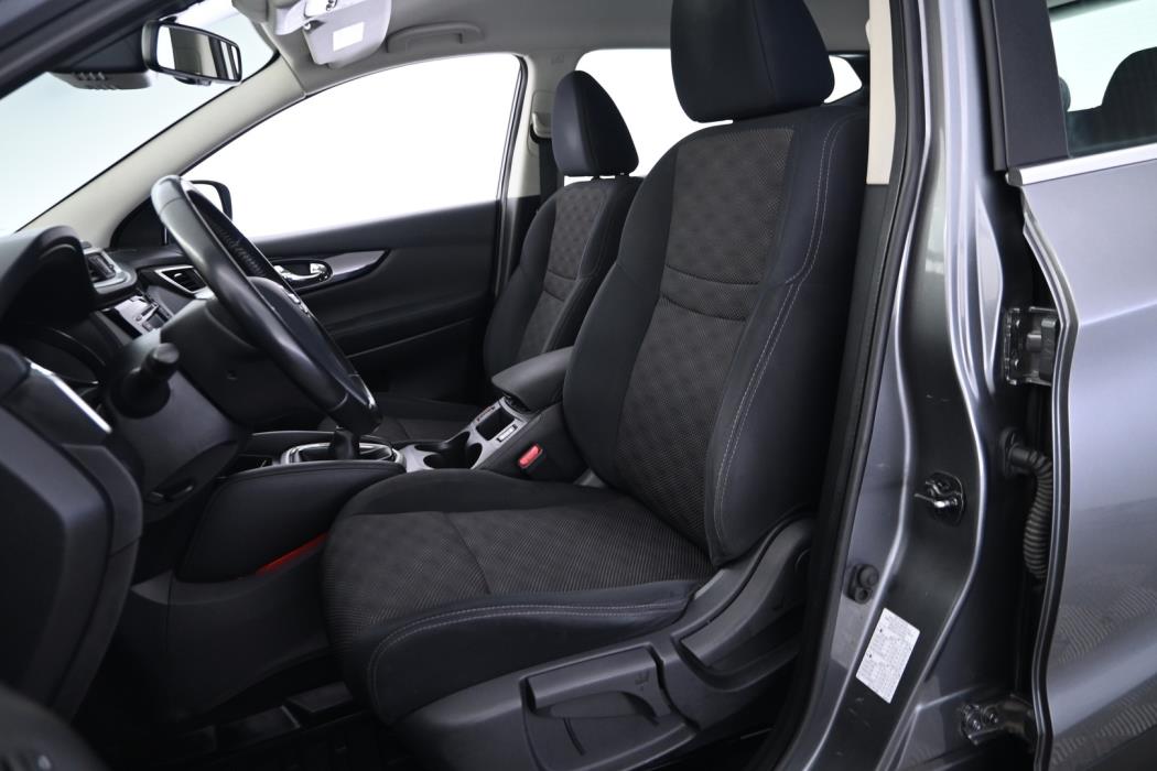 NISSAN Qashqai 2015