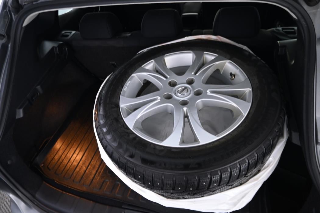 NISSAN Qashqai 2015