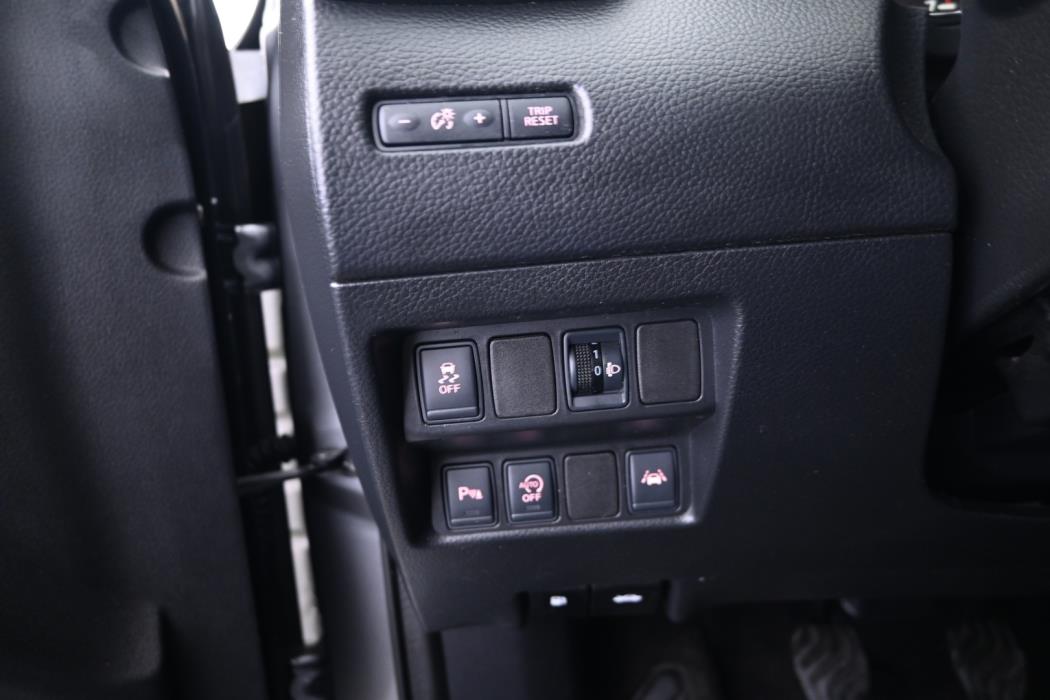 NISSAN Qashqai 2015