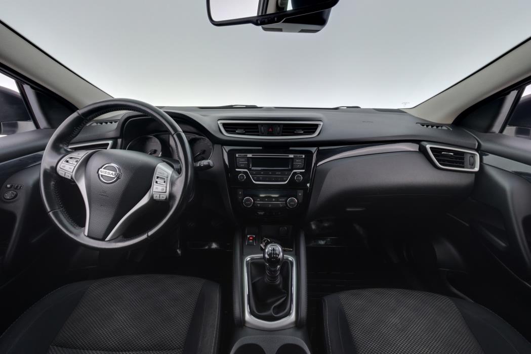 NISSAN Qashqai 2015