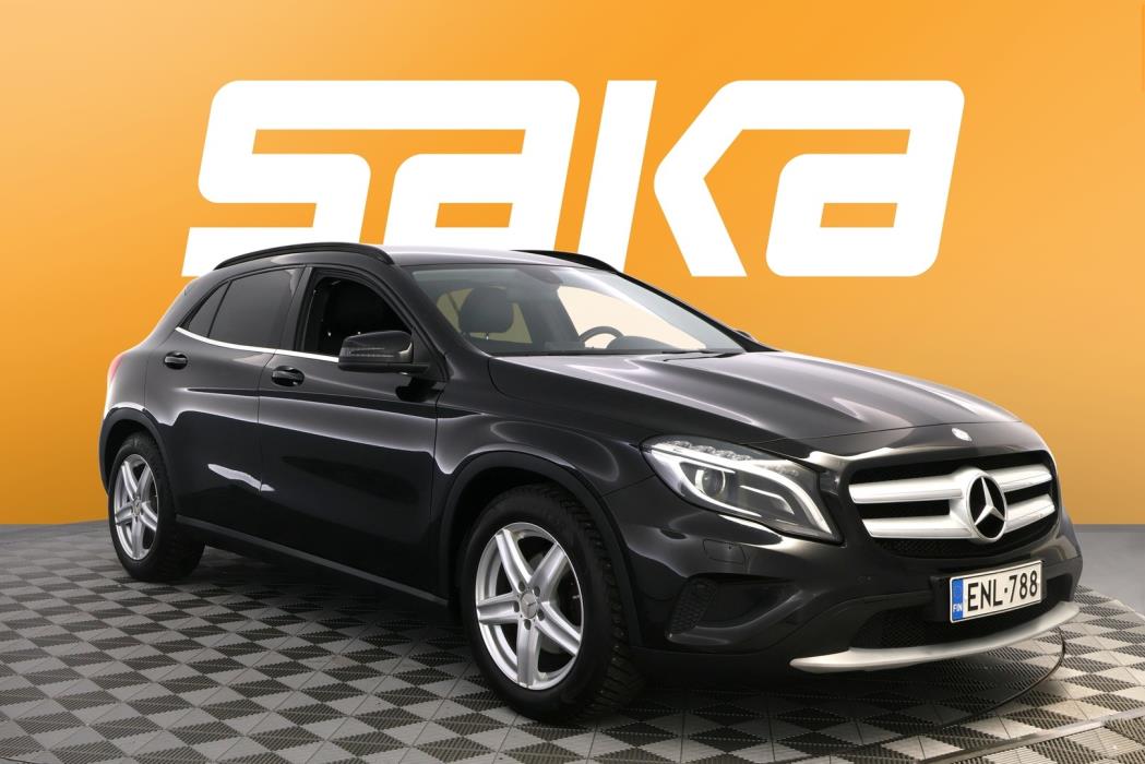 MERCEDES-BENZ GLA 2015
