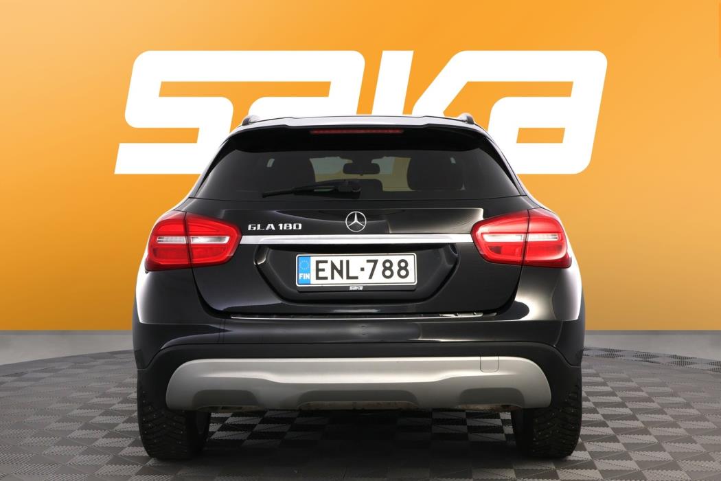 MERCEDES-BENZ GLA 2015