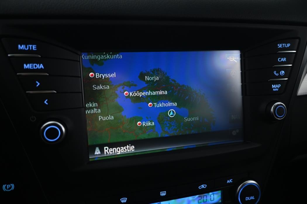 TOYOTA Avensis 2016