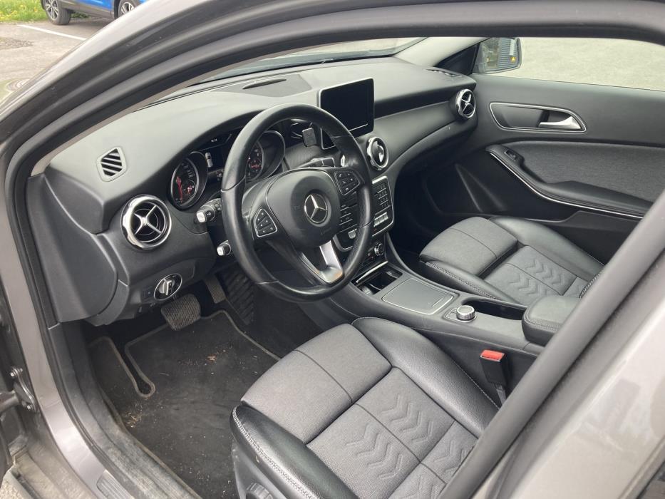 MERCEDES-BENZ GLA 2018