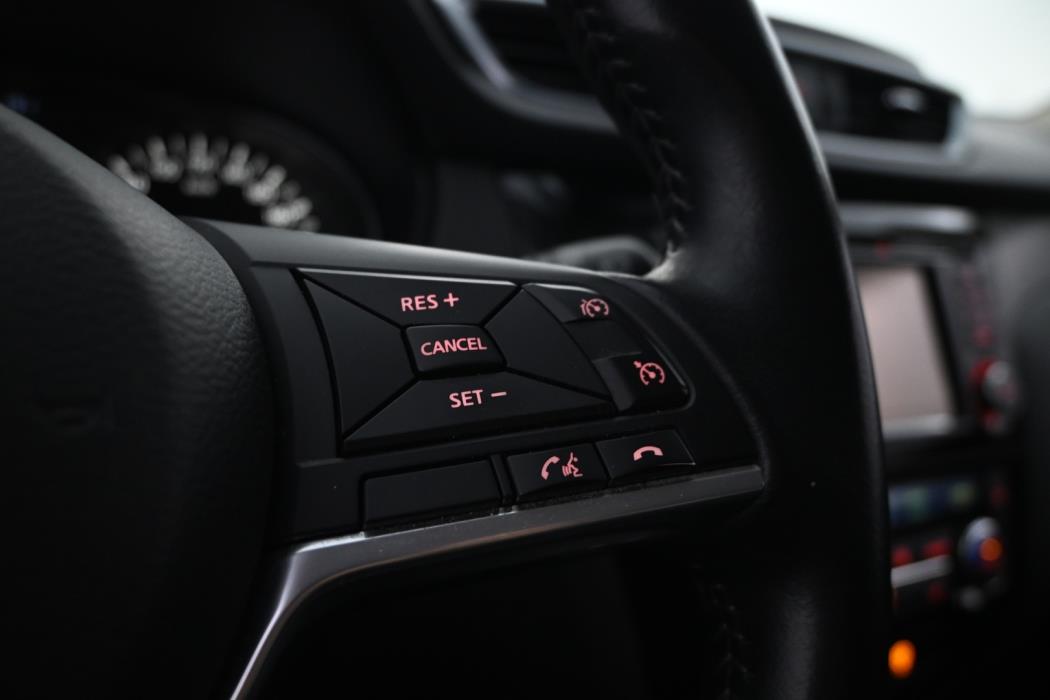 NISSAN Qashqai 2018