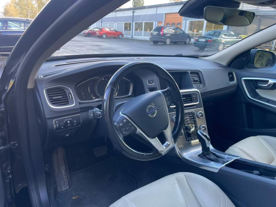 VOLVO S60 2017