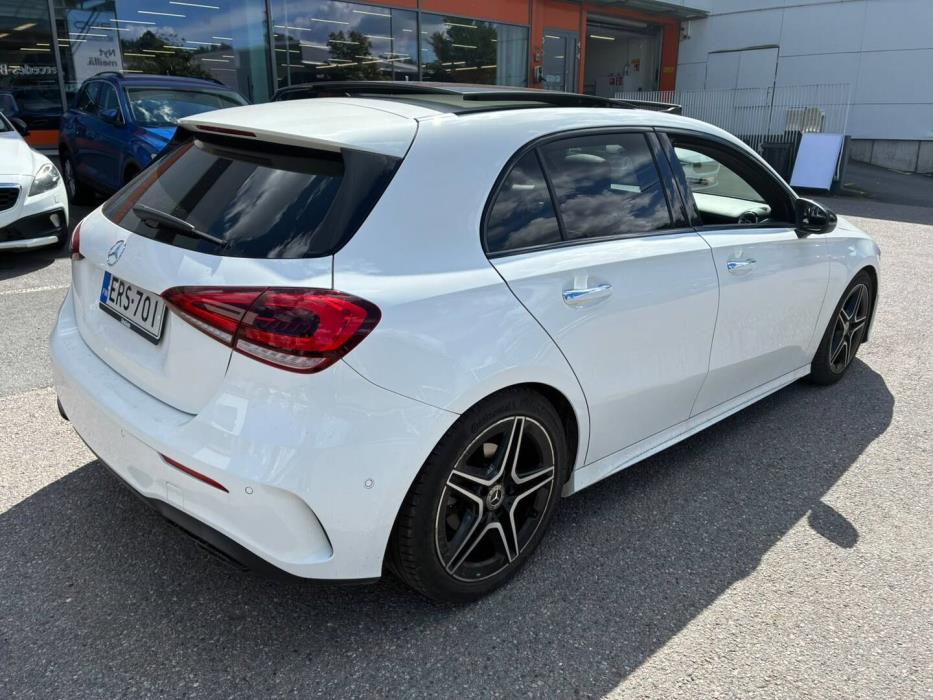 MERCEDES-BENZ A 2020
