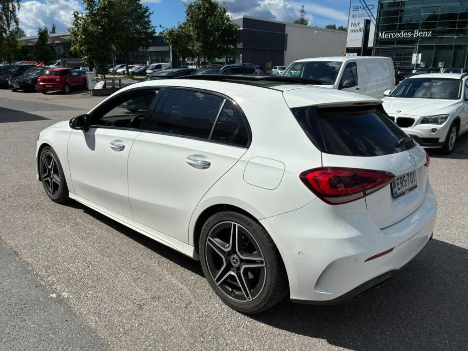 MERCEDES-BENZ A 2020