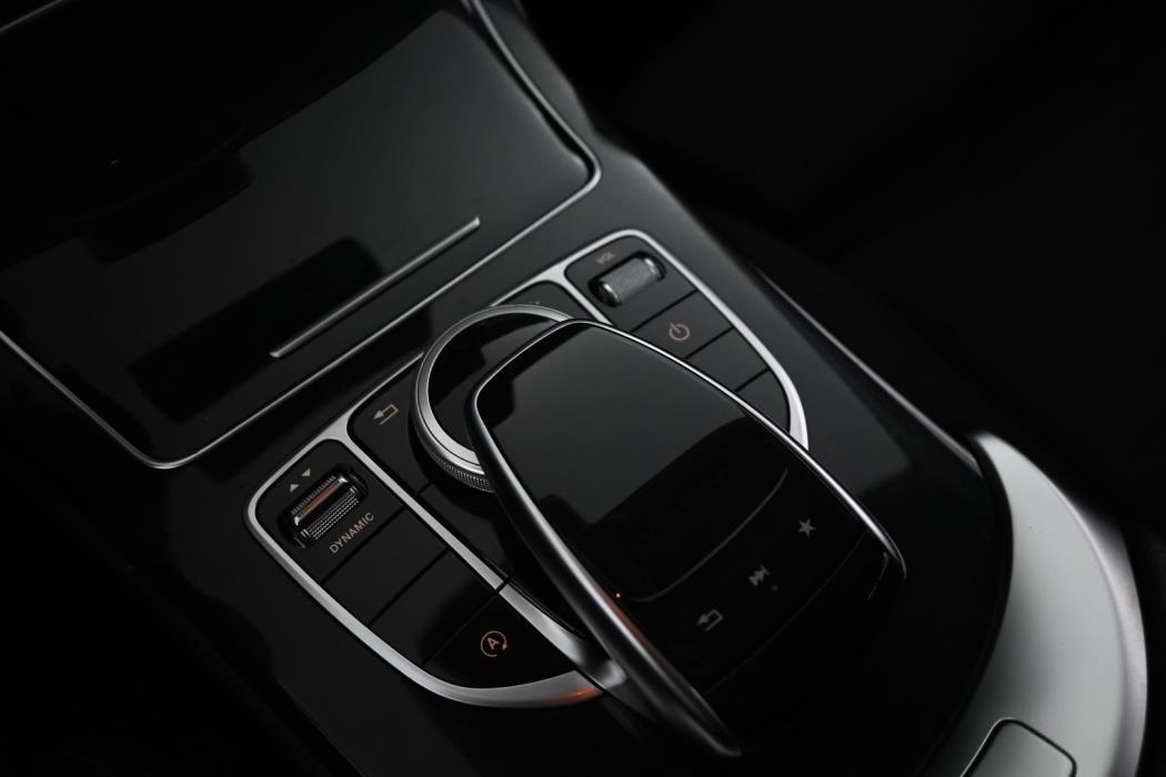 MERCEDES-BENZ C 2018