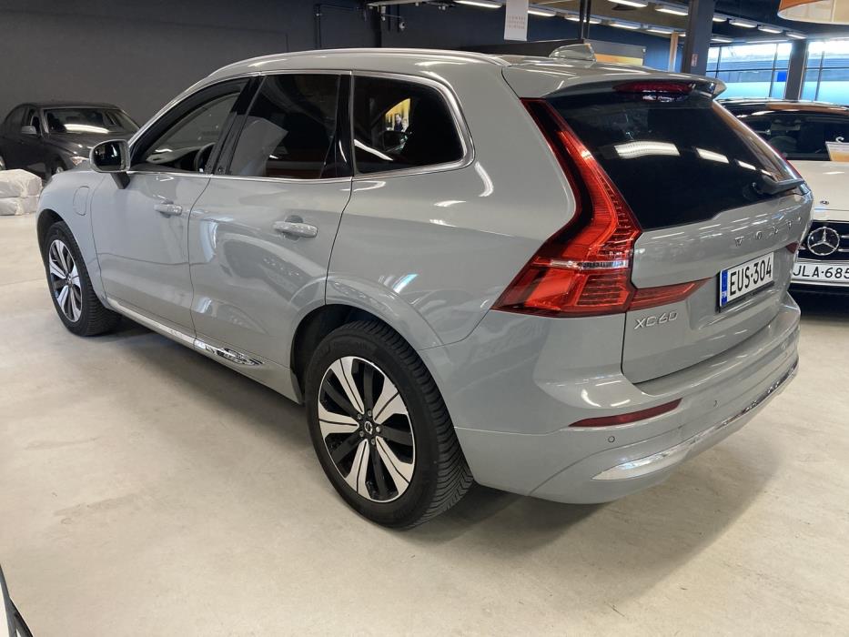 VOLVO XC60 2024