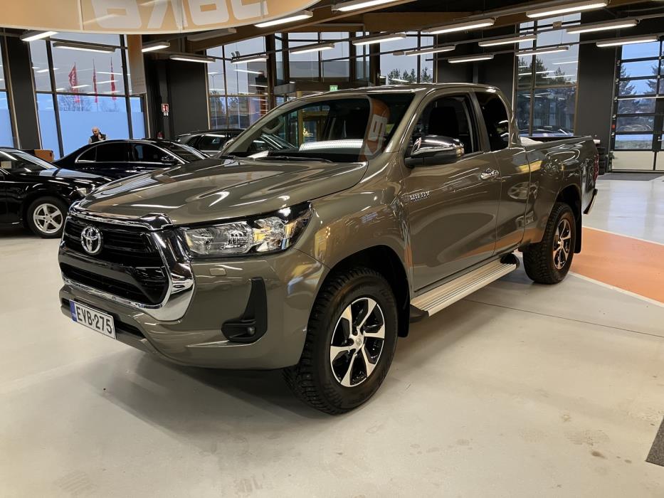 TOYOTA Hilux 2024
