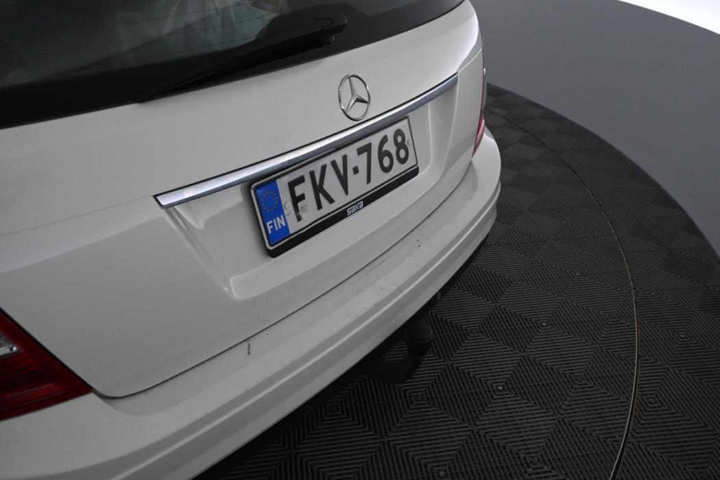 MERCEDES-BENZ C 2010