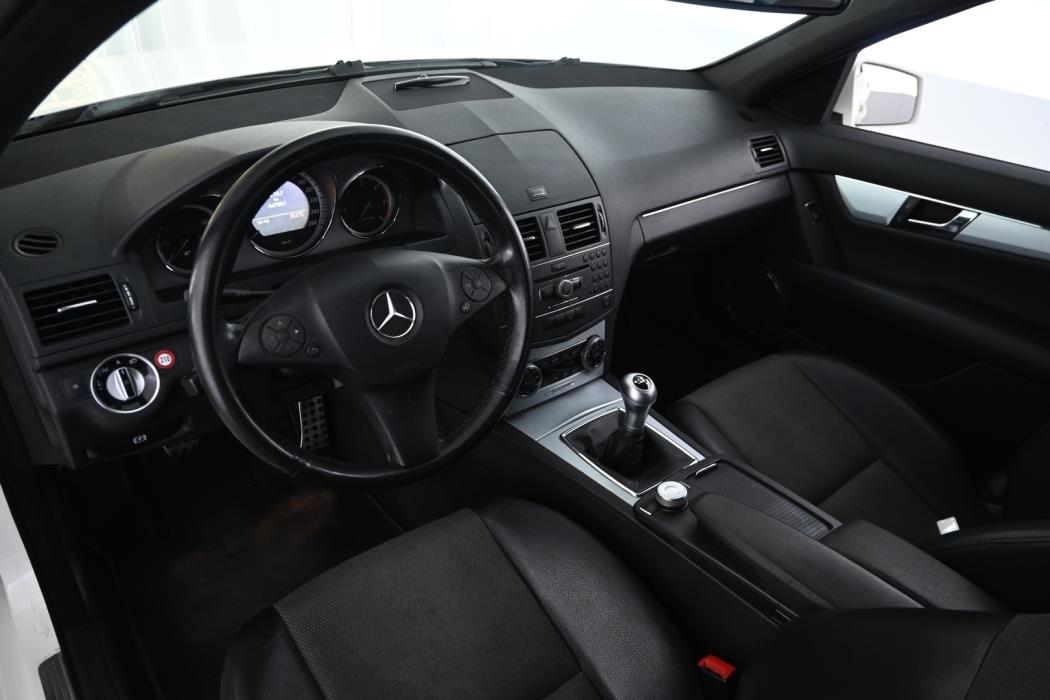 MERCEDES-BENZ C 2010
