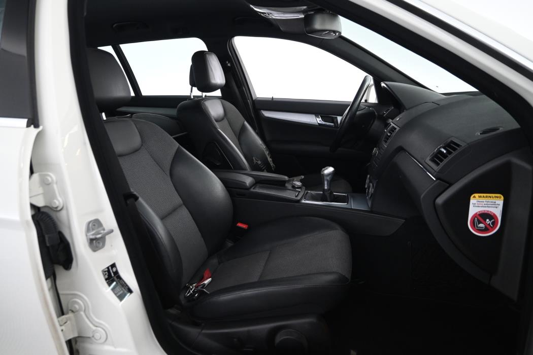 MERCEDES-BENZ C 2010