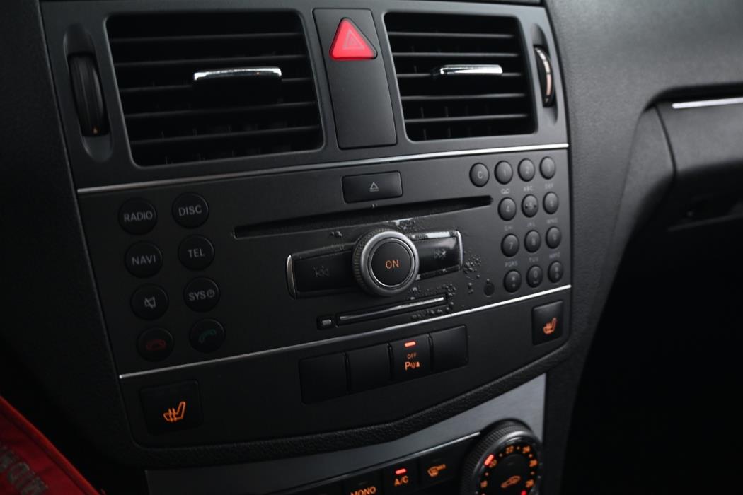 MERCEDES-BENZ C 2010