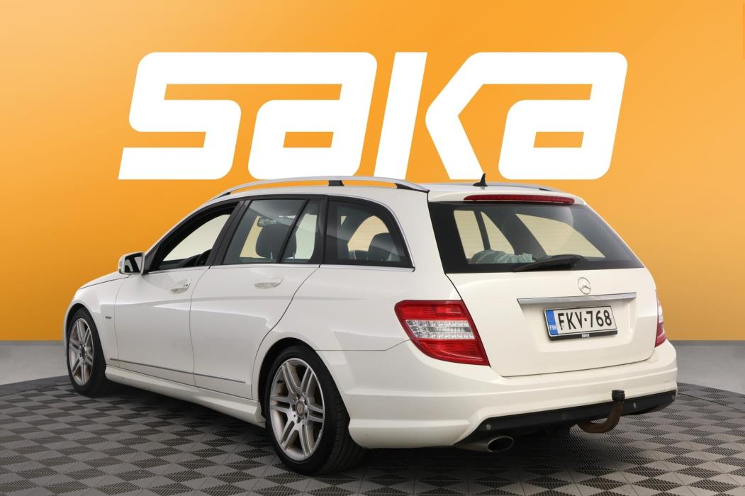 MERCEDES-BENZ C 2010