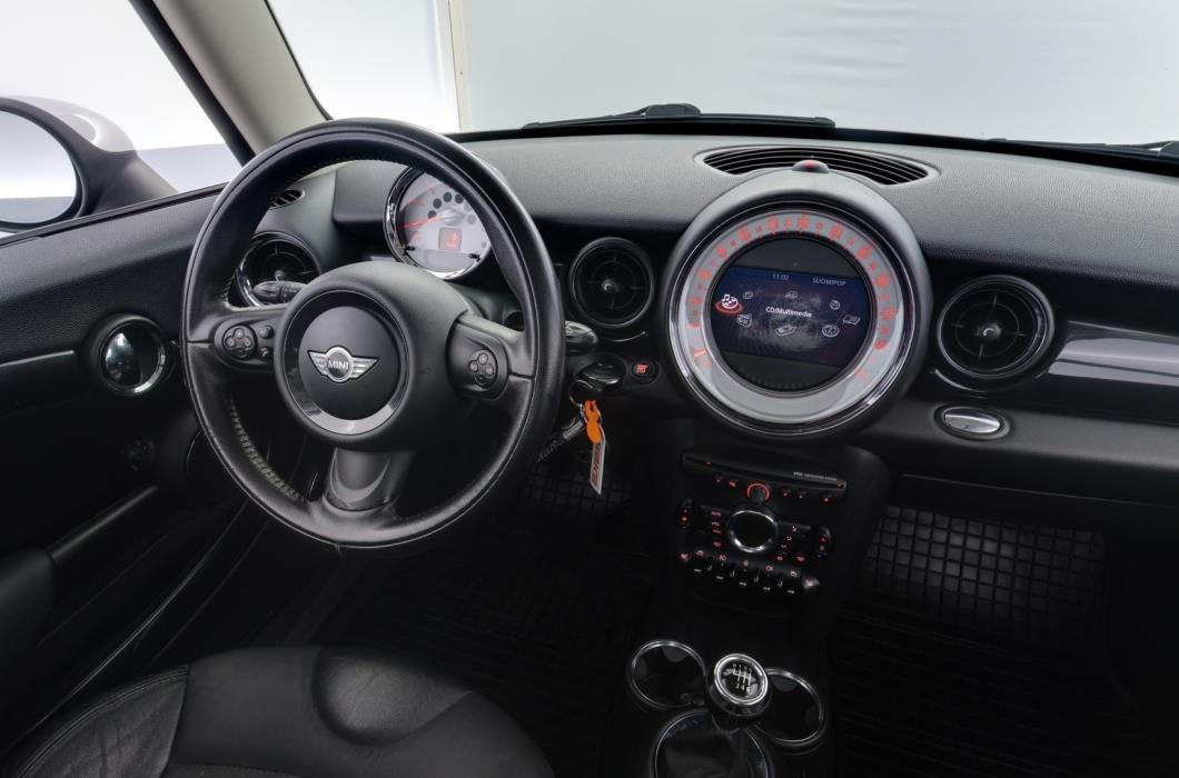 MINI Cooper 2011
