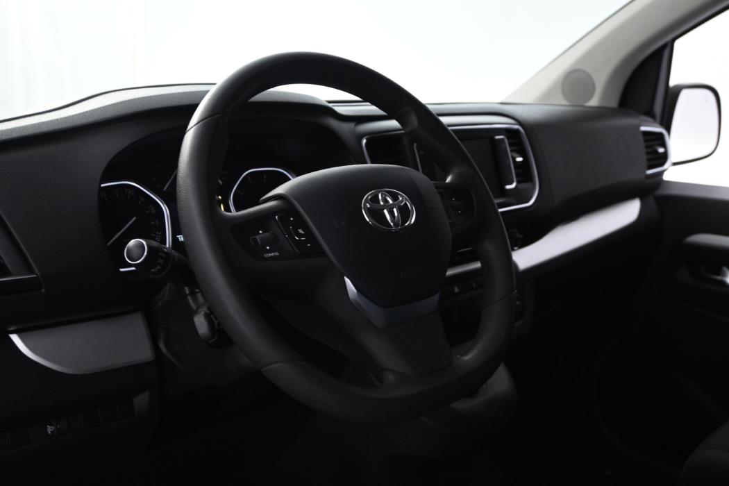 TOYOTA Proace Verso 2018