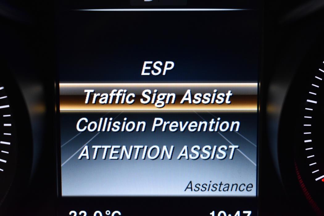 MERCEDES-BENZ C 2015