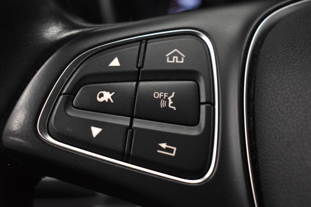 MERCEDES-BENZ C 2015