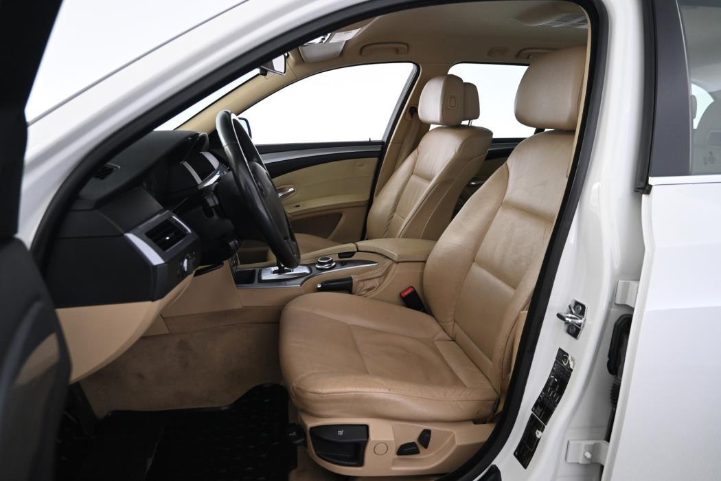 BMW 520 2008