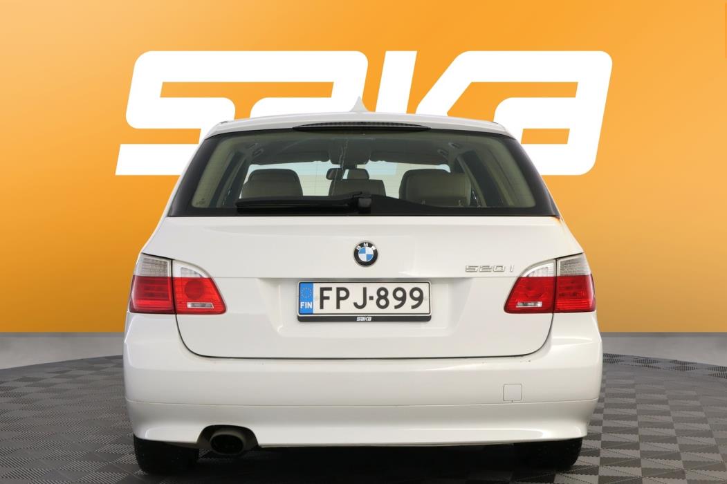 BMW 520 2008