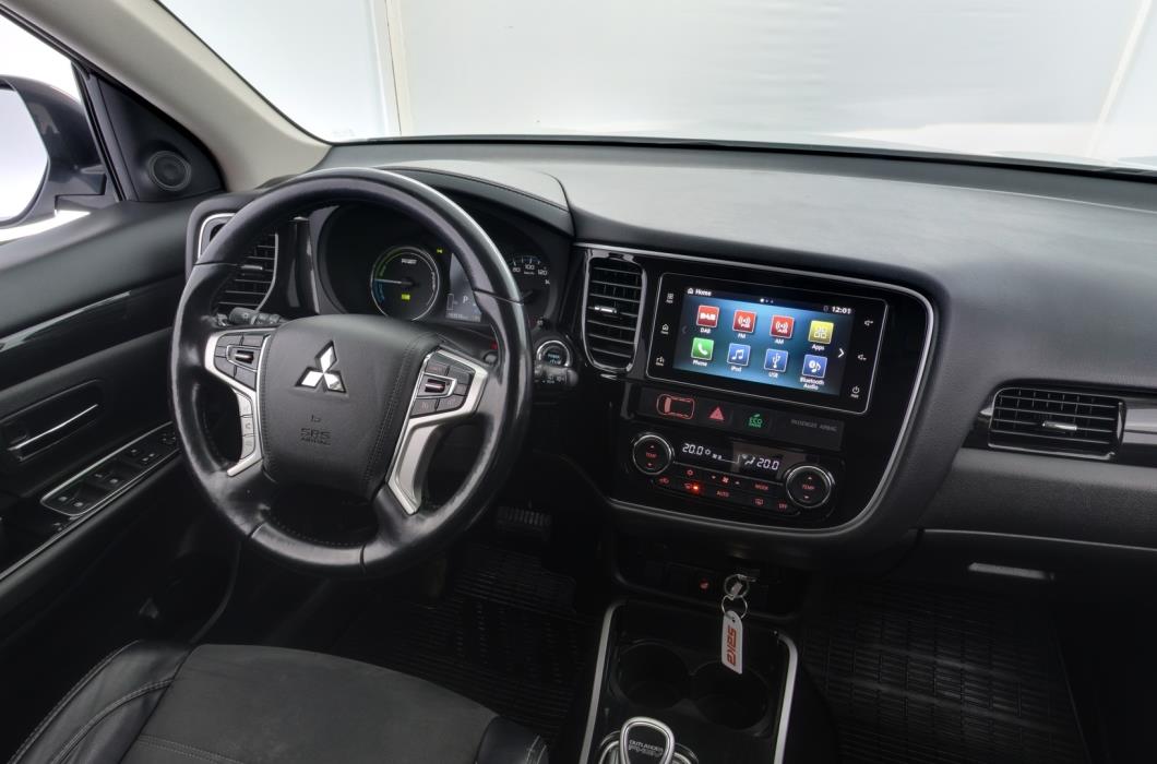 MITSUBISHI OUTLANDER PHEV 2017