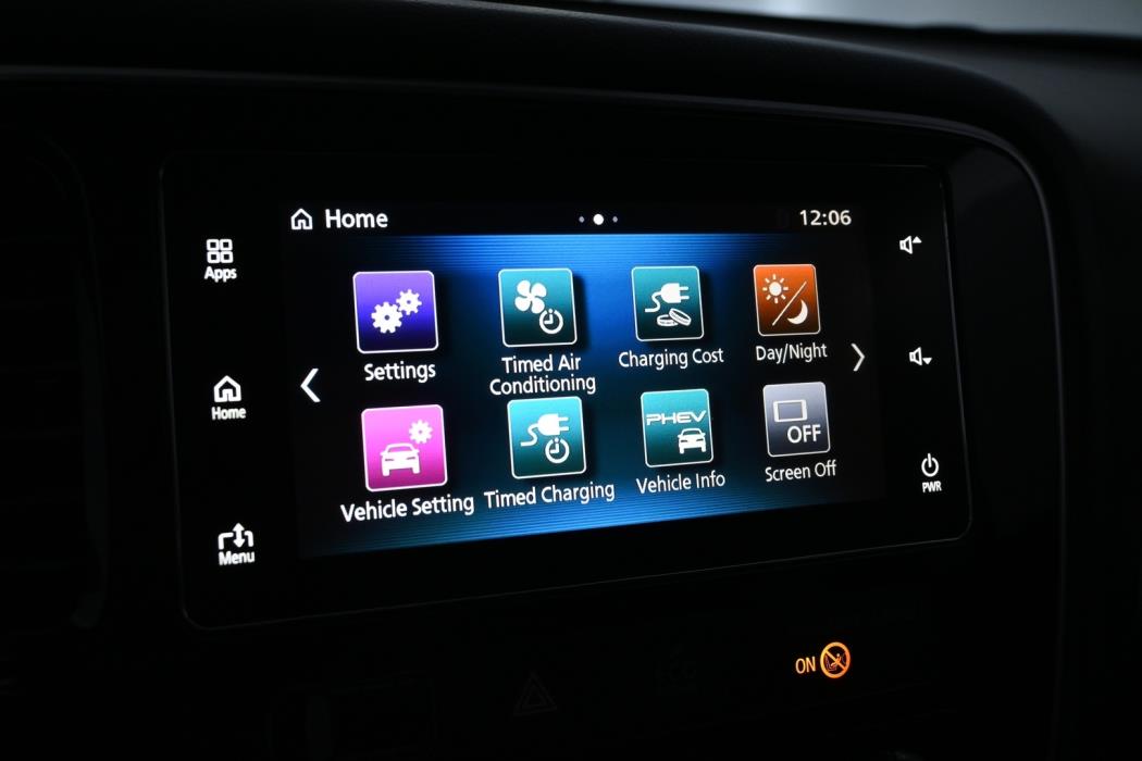 MITSUBISHI OUTLANDER PHEV 2017