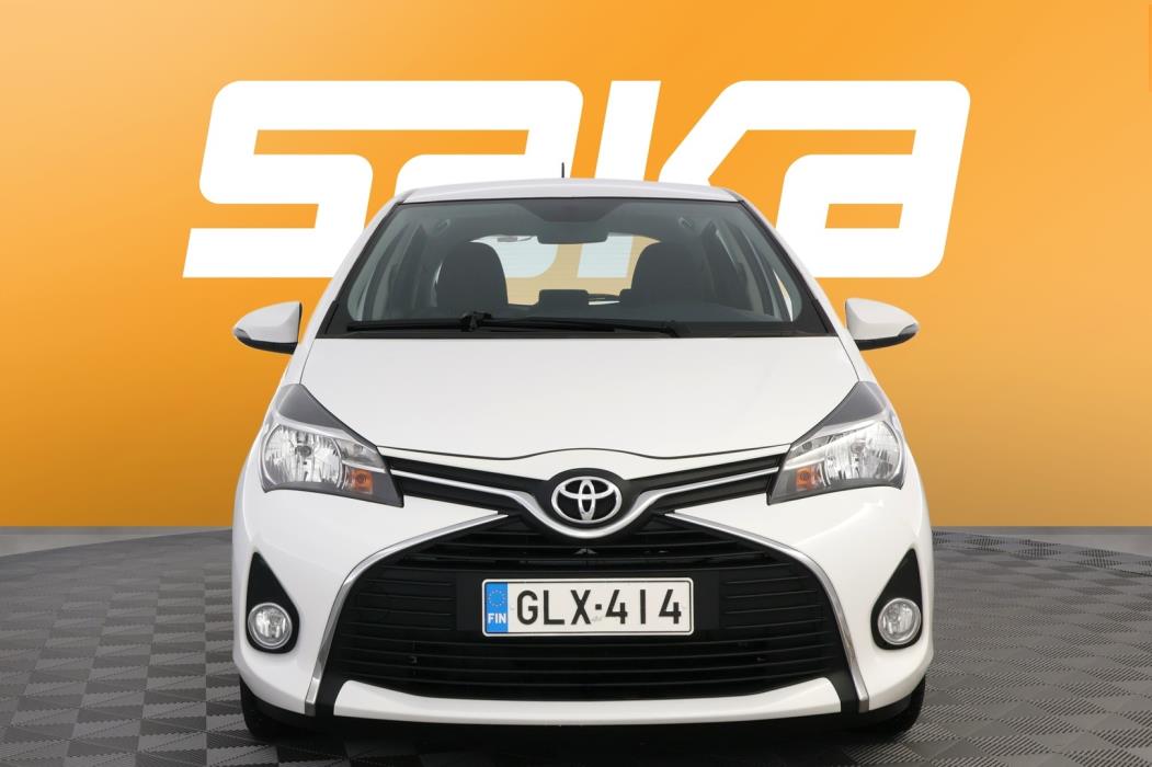 TOYOTA Yaris 2016