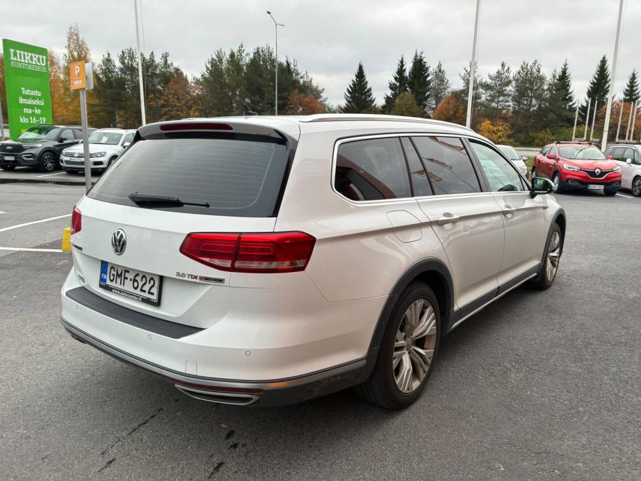 VOLKSWAGEN Passat 2016