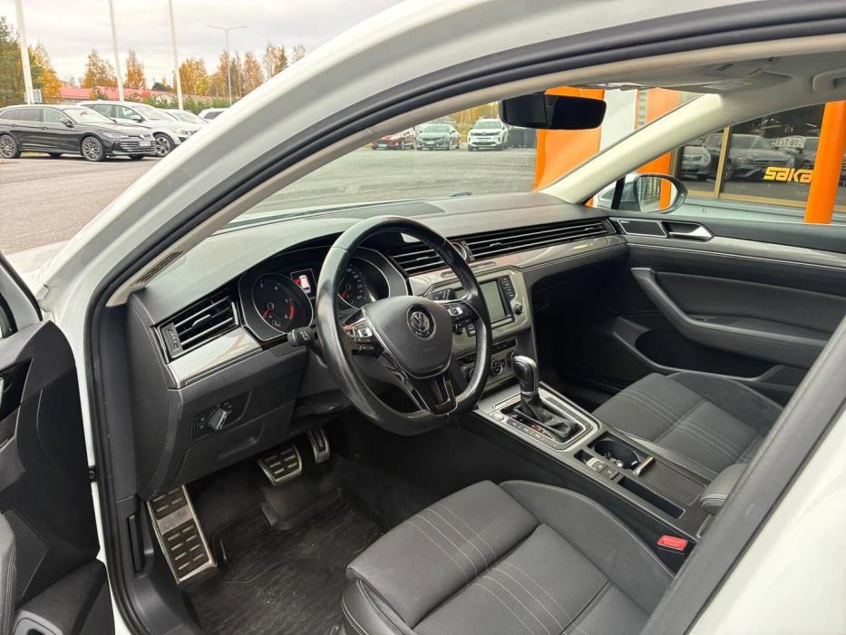 VOLKSWAGEN Passat 2016