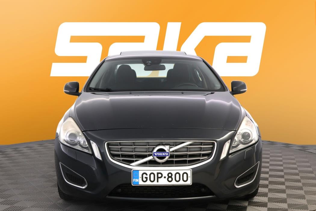 VOLVO S60 2012