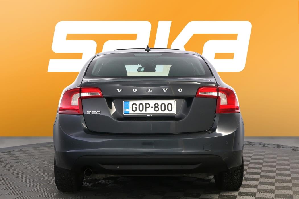 VOLVO S60 2012