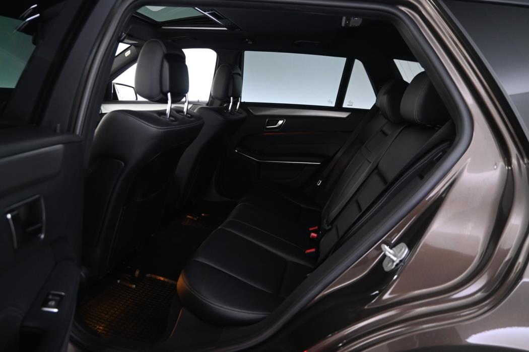 MERCEDES-BENZ E 2014