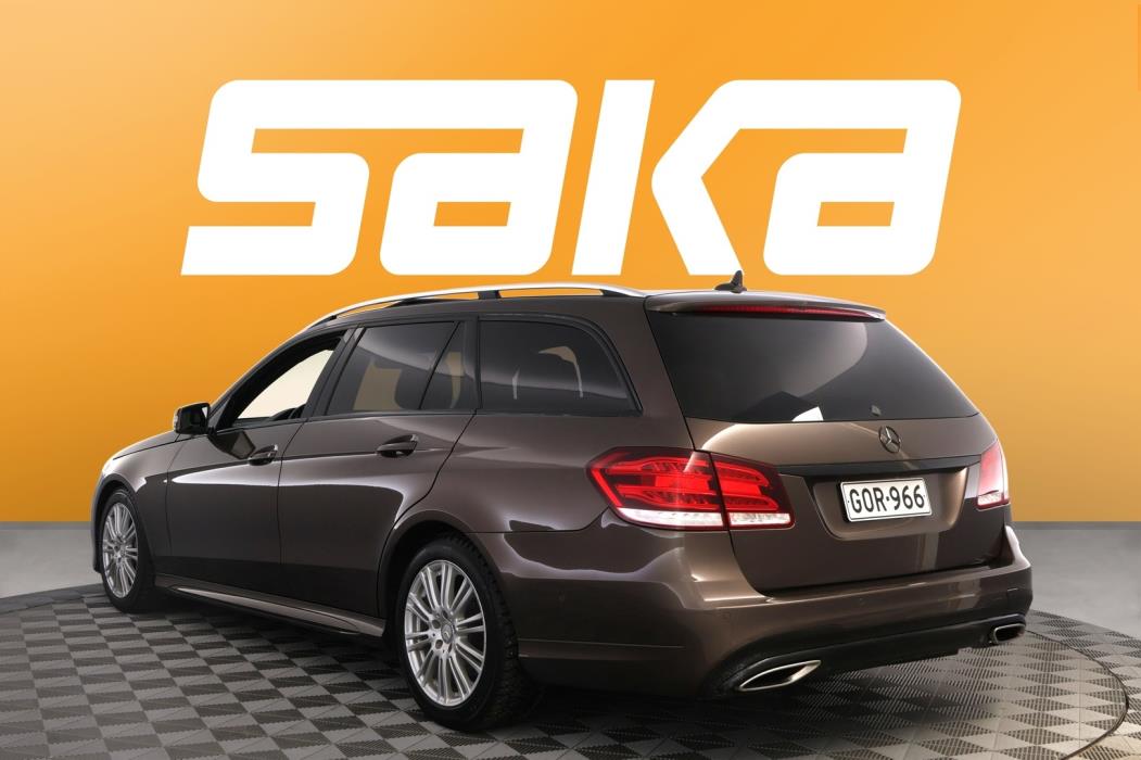 MERCEDES-BENZ E 2014