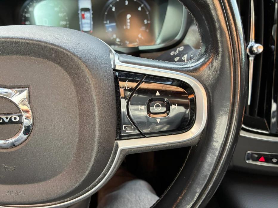 VOLVO V90 Cross Country 2018