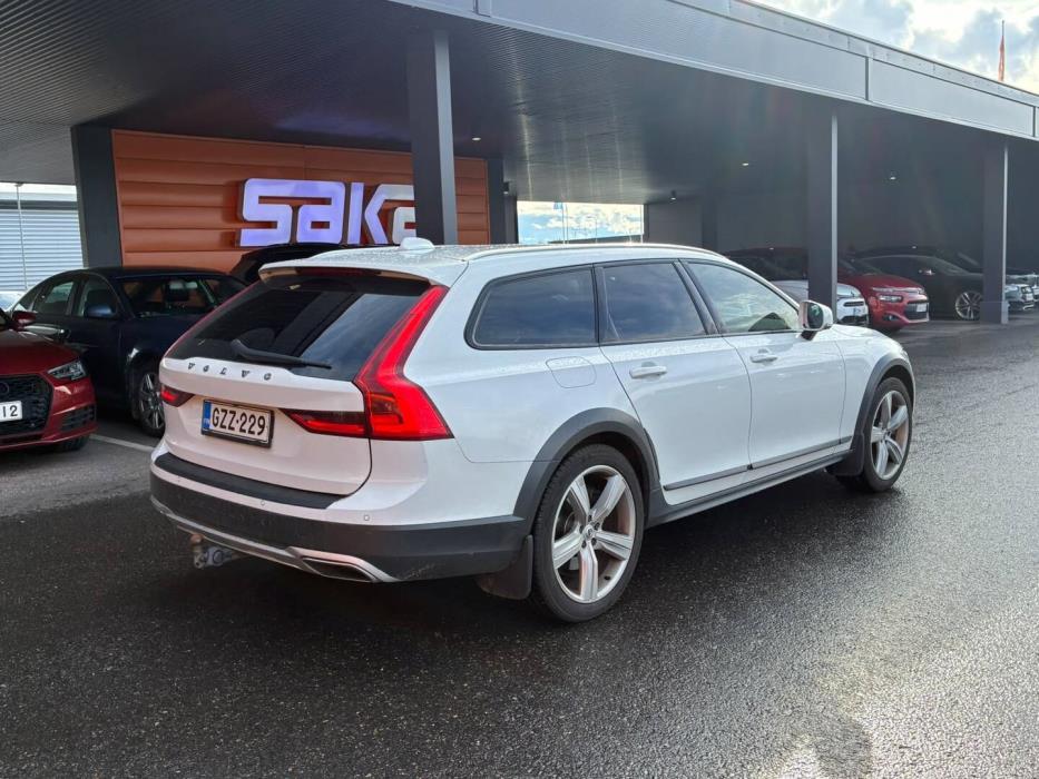 VOLVO V90 Cross Country 2018