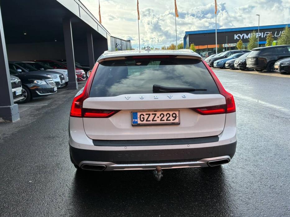 VOLVO V90 Cross Country 2018