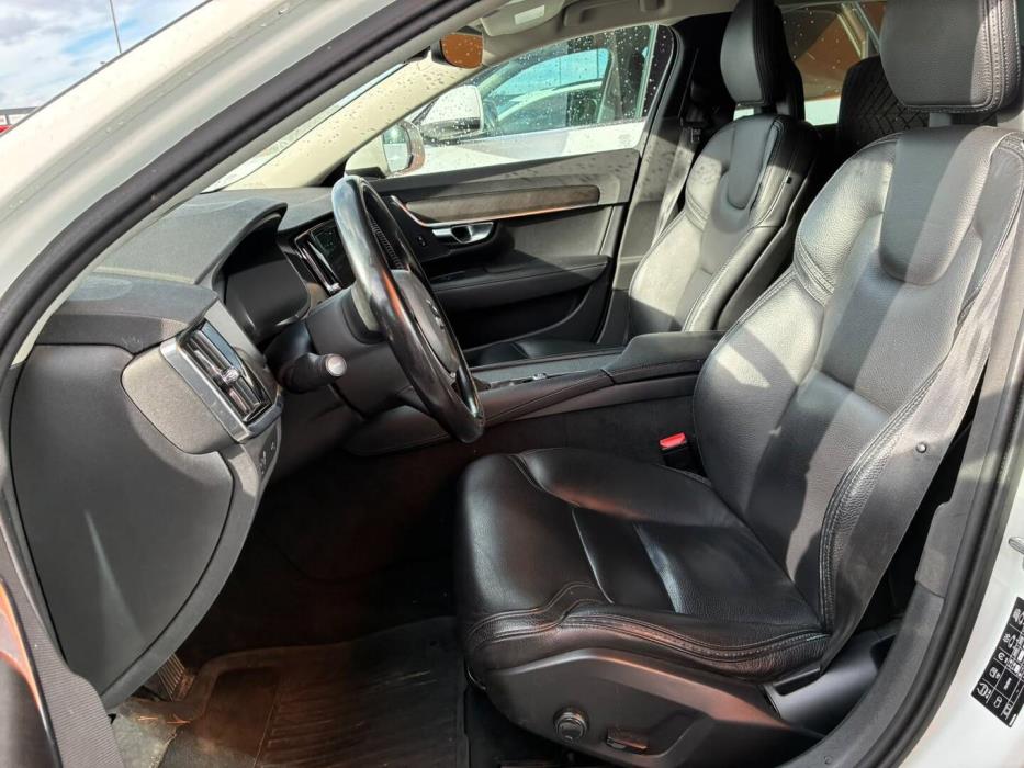 VOLVO V90 Cross Country 2018