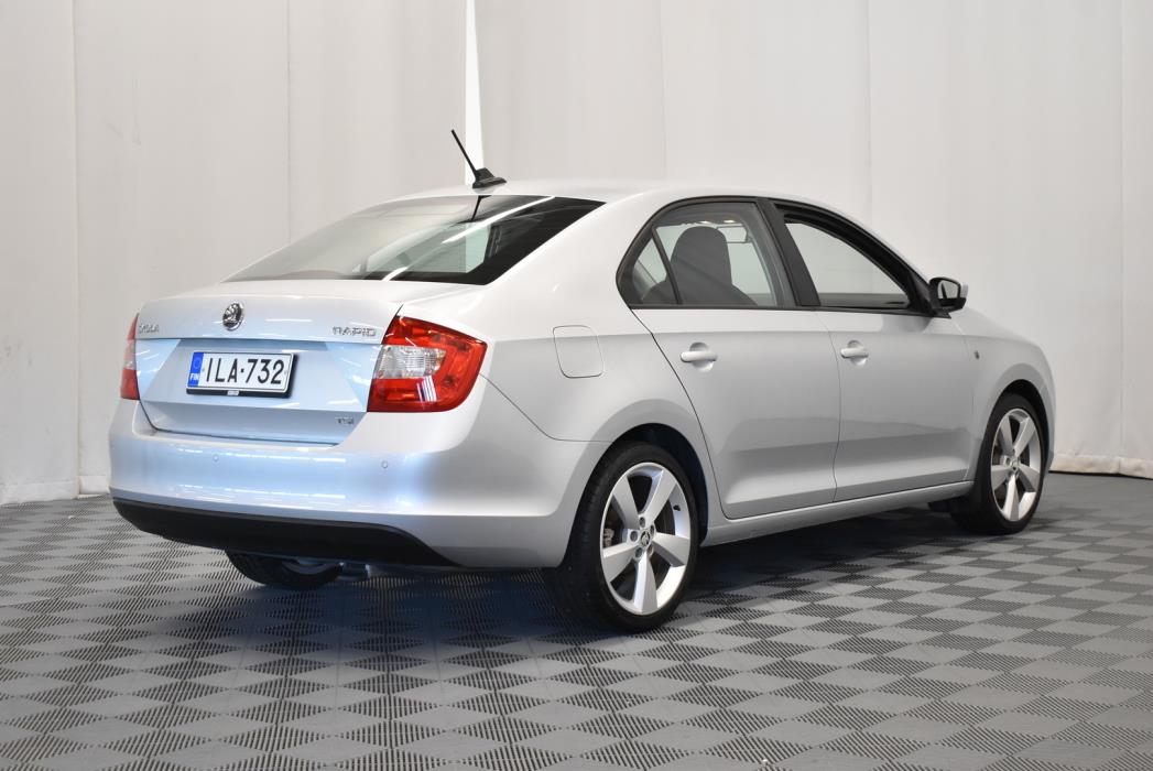SKODA Rapid 2013