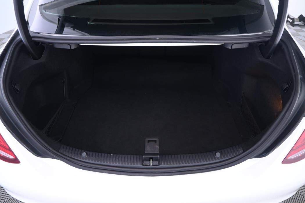 MERCEDES-BENZ C 2016