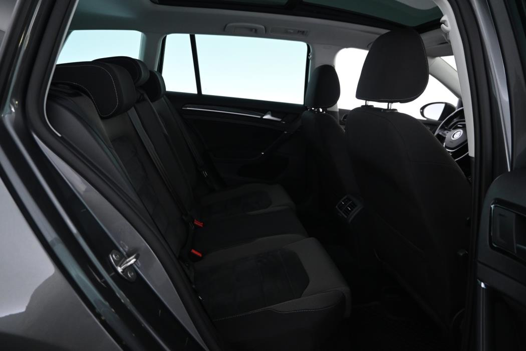 VOLKSWAGEN Golf 2017