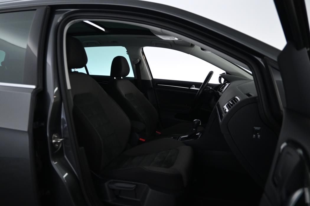 VOLKSWAGEN Golf 2017