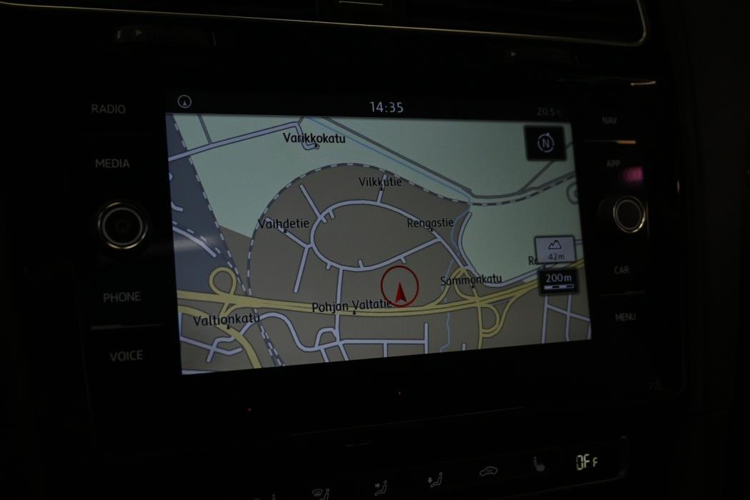 VOLKSWAGEN Golf 2017