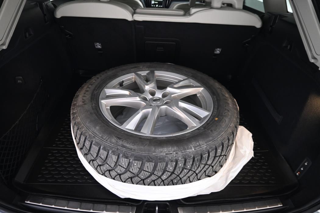VOLVO XC60 2018