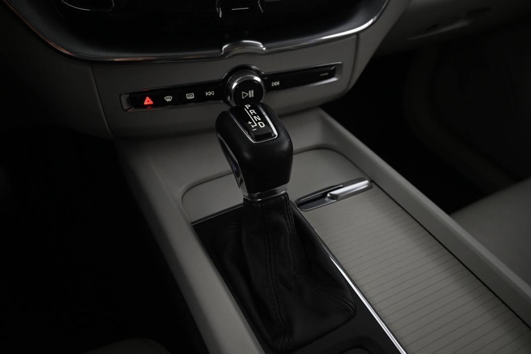 VOLVO XC60 2018