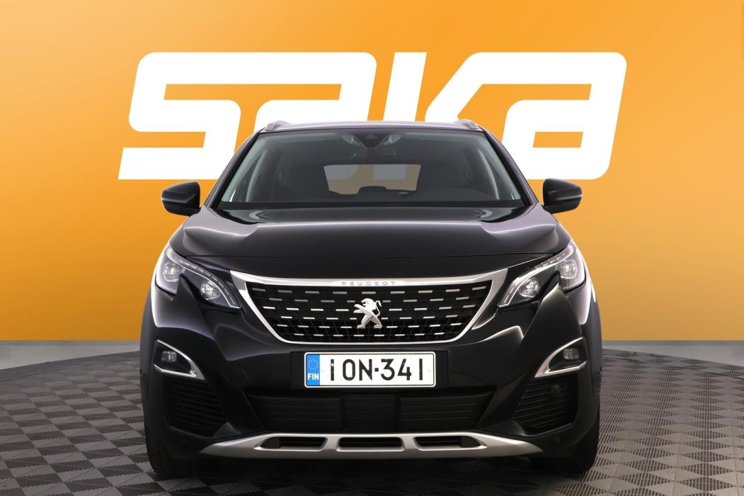 PEUGEOT 5008 2018