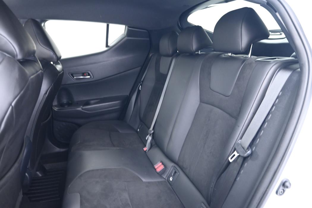 TOYOTA C-HR 2021
