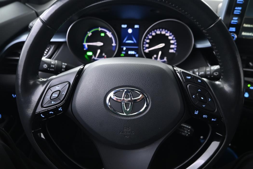 TOYOTA C-HR 2021