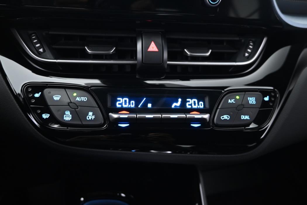 TOYOTA C-HR 2021